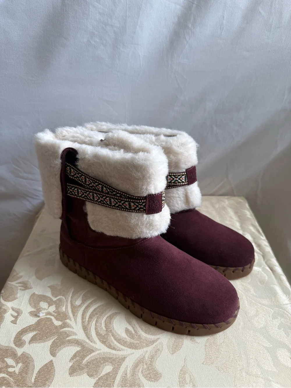 MUK LUKS Women’s Size 11 M Burgundy Cream Wool Blend Faux Fur Boots New